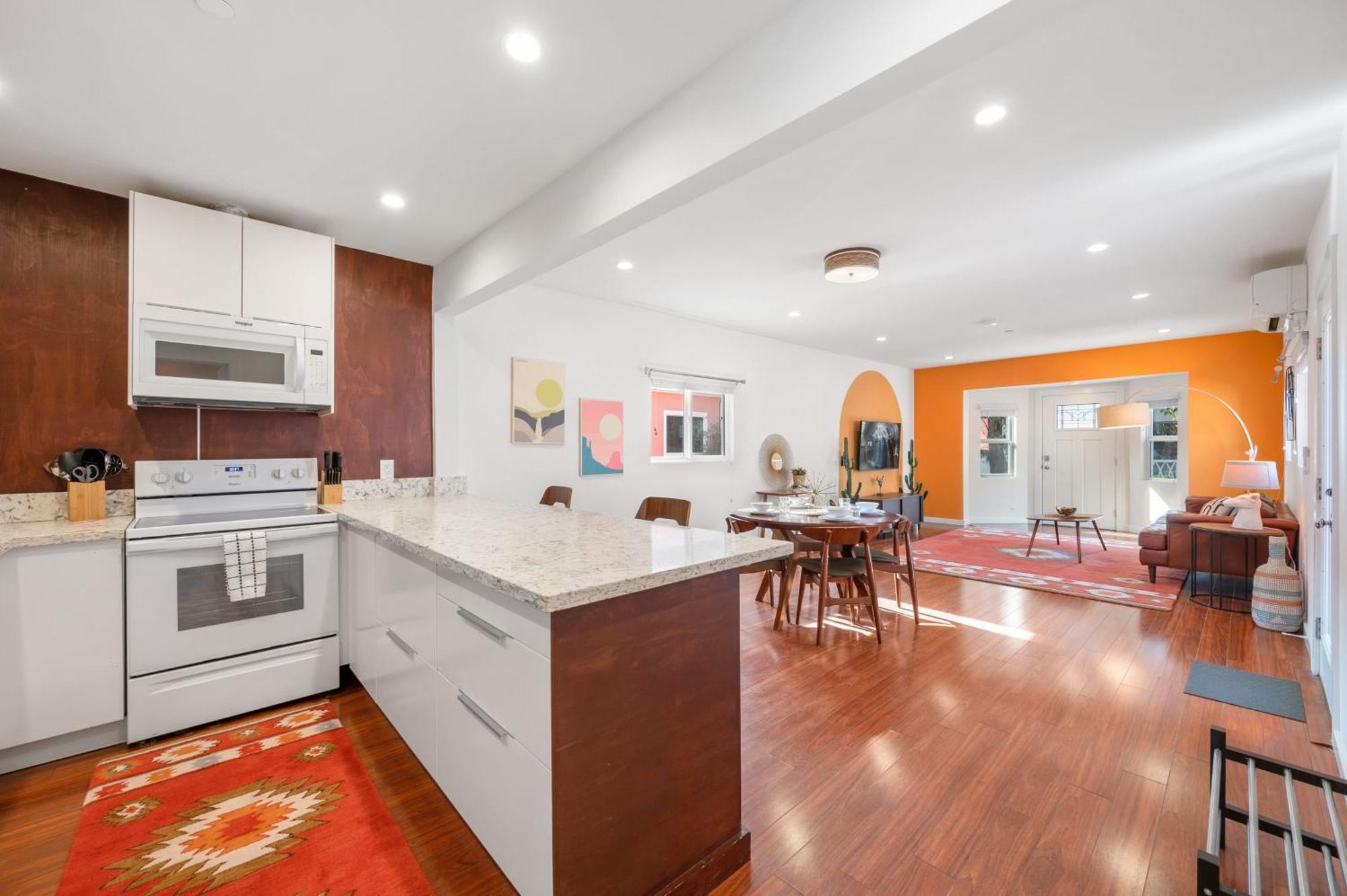 Southwest Chic Bungalow In The Heart Of Hollywood 洛杉矶 外观 照片